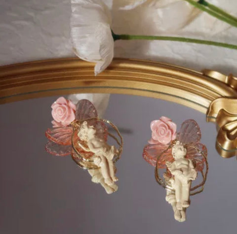 Cherub Hoop w/Wings